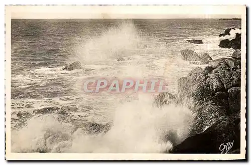 Cartes postales Pornichet Coup de mer sur les brisants