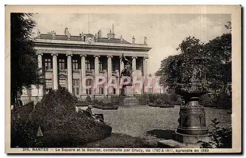 Cartes postales Nantes Cartes postales Le square et la Bourse construite par Crucy