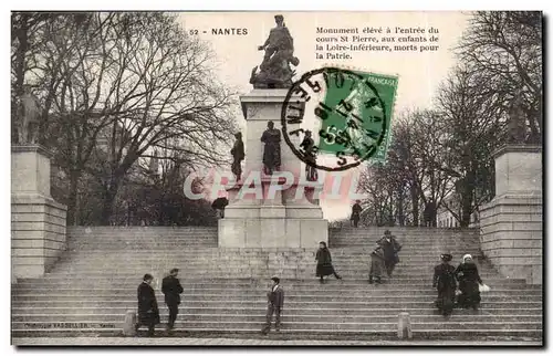 Cartes postales Nantes Monument eleve a a memoire du cours St Pierre