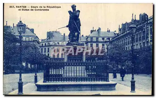 Ansichtskarte AK Nantes Cours de la Republique et statue de Cambronne