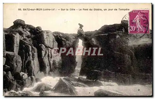 Cartes postales Batz sur Mer Sur la cote Le pont du diable un jour de tempete