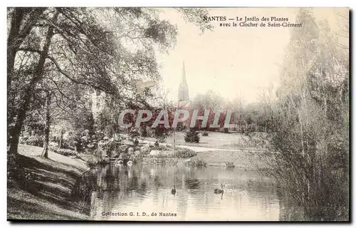 Cartes postales Nantes Le jardin des plantes avec le clocher de Saint Clement