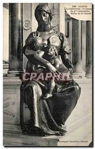 Ansichtskarte AK Nantes la cathedrale Tombeau du Gal Lamoriciere Statue de la cahrite