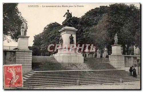 Ansichtskarte AK Nantes Le monument des morts pour la patrie