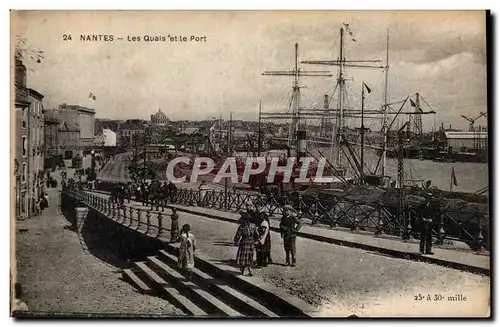 Ansichtskarte AK Nantes Les quais et le port Bateau