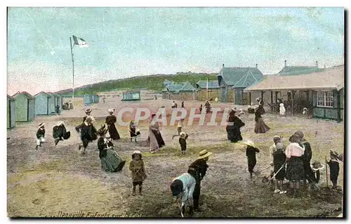 Cartes postales Deauville Enfants sur la plage