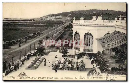 Cartes postales Deauville Plage fleurie La terrasse du casino et la promenade de la mer