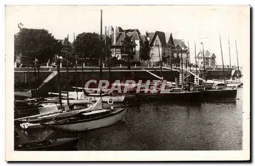 Ansichtskarte AK Deauville Plage fleurie Bassin des yachts