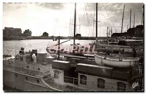 Deauville - Crepuscule sur le Bassin des Yachts - Ansichtskarte AK