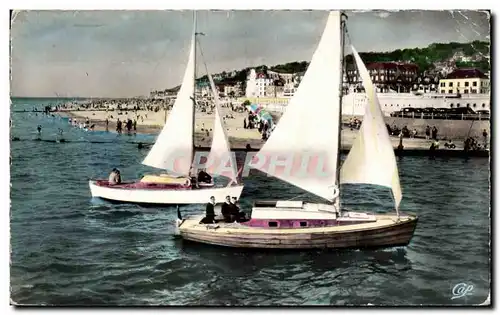 Deauville - Voiliers rentrant dans le Bassin - Cartes postales