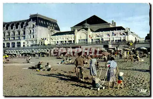 Cabourg Cartes postales La plage Le casino et le grand hotel