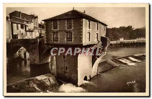 Cartes postales Millau Le vieux moulin sur une marche du pont detruit par une crue du Tarn