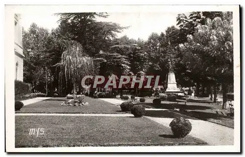 Cartes postales moderne Villefranche de Rouergue Le jardin public