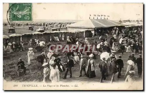 Cartes postales Trouville La plage et les planches