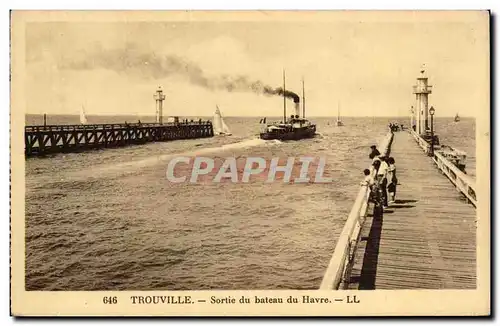 Cartes postales Trouville Sortie du bateau du Havre