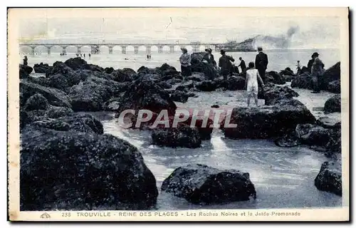 Ansichtskarte AK Trouville Reine des plages Les roches noires et la jetee promenade