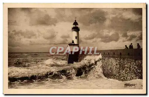 Ansichtskarte AK Le Treport Le phare par tempete Lighthouse