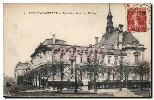 Cartes postales Levallois Perret La mairie et la rue Poccard