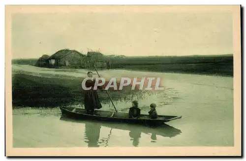 Cartes postales Vendee maraichine La promenade en Yole