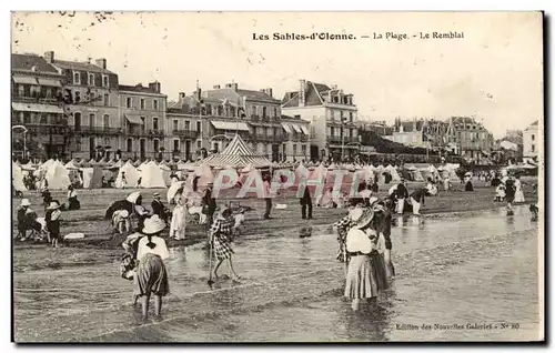 Cartes postales Les Sables d&#39olonne La plage Le remblai