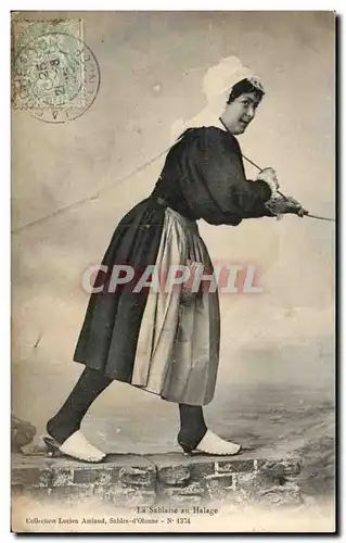 Cartes postales Les Sables d'olonne La Sablaises au halage Folklore costume
