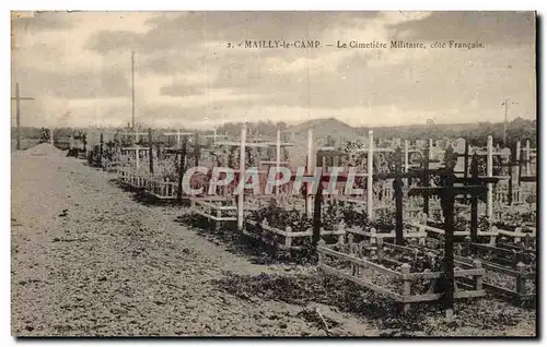 Ansichtskarte AK Militaria Camp de Mailly Le cimetiere militaire Cote Francais