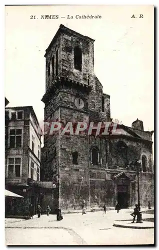 Cartes postales Nimes La cathedrale