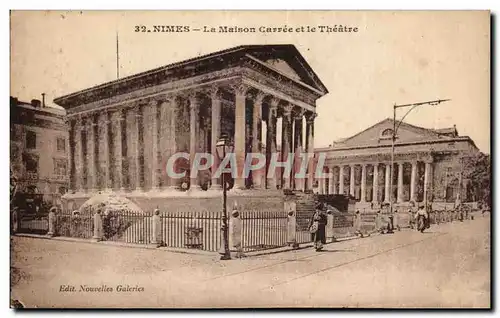 Cartes postales Nimes La maison carree et le theatre