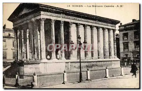 Cartes postales Nimes La maison carree