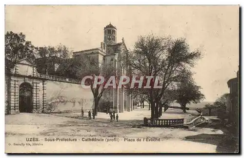 Cartes postales Uzes Sous prefecture Cathedrale Place de l'eveche