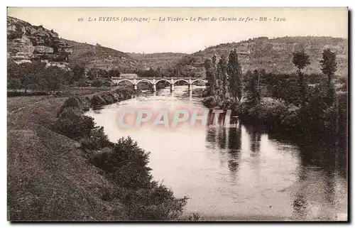 Ansichtskarte AK Les Eyzies La Vezere Le pont du chemin de fer