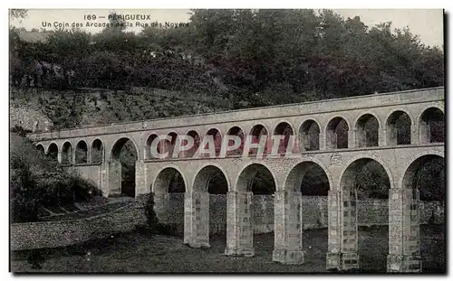 Ansichtskarte AK Perigueux Un coin des arcades de la rue des Noyers