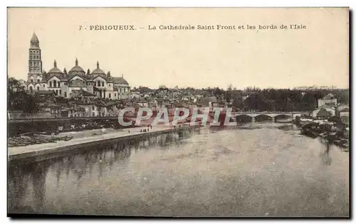 Cartes postales Perigueux La cathedrale Saint Front et les bords de l&#39Isle