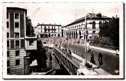 Cartes postales moderne Mont de Marsan La place du marche et le theatre