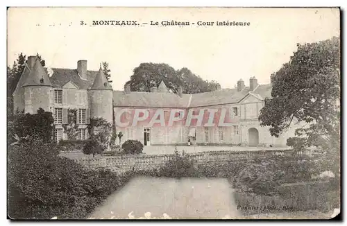 Cartes postales Monteaux le chateau Cour interieure