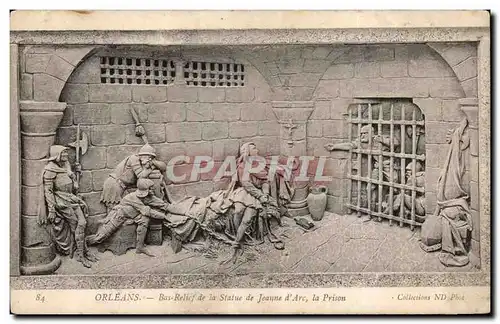 Cartes postales Orleans Bbas reliefs de la statue de Jeanne d&#39arc la prison