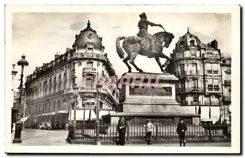 Cartes postales Orleans Statue de Jeanne d&#39arc Place du Martroi