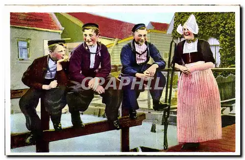 Cartes postales Pays Bas Volendam Folklore Costumes