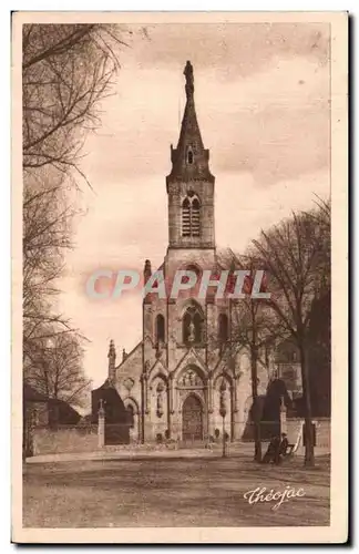 Ansichtskarte AK Issoudun Basilique du Sacre Coeur