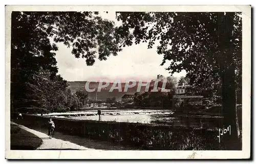 Ansichtskarte AK Besancon les Bains Les rives du Doubs au passage Micaud et la citadelle