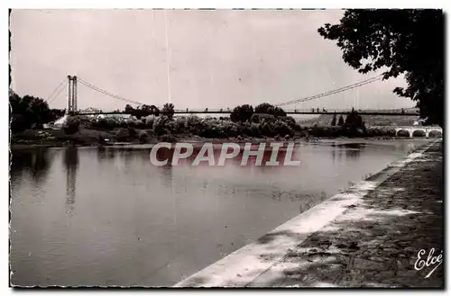 Ansichtskarte AK Agen La Garonne et pont suspendu