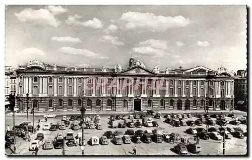 Ansichtskarte AK Toulouse La villa rose Facade du Capitole et la place Hotel de ville