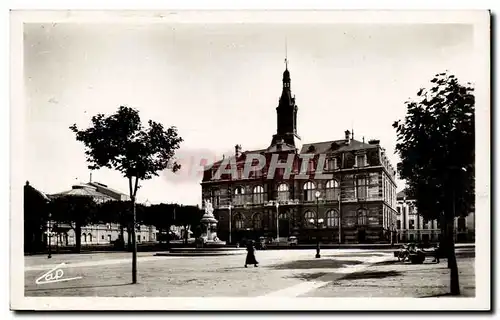 Roanne - Place de l'Hotel de Ville - Cartes postales