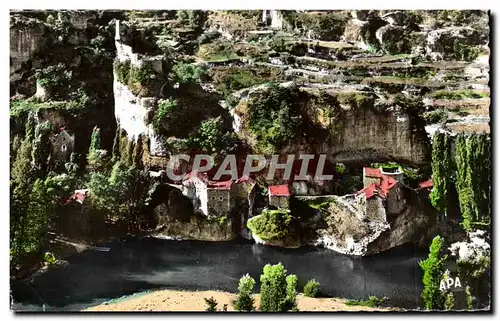 Cartes postales Le Tarn au pied de Castelbouc vu de la route des gorges