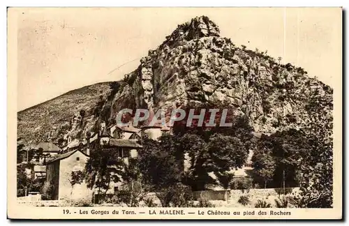 Cartes postales La Malene Le chateau au pied des rochers