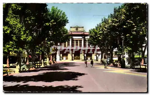 Cartes postales Beziers L&#39avenue Riquet et le theatre