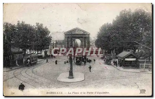 Bordeaux - La Place et la Porte d&#39Aquitaine - Cartes postales