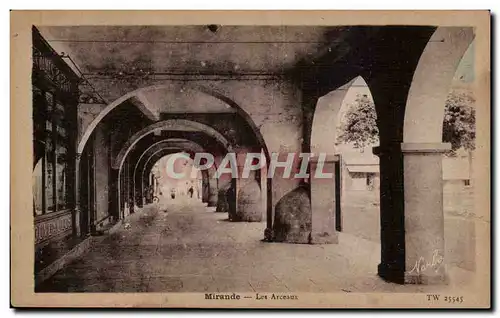 Mirande - Les Arcades - Cartes postales