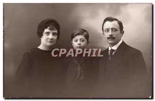 CARTE PHOTO Fantaisie - Couple - proud family - Ansichtskarte AK Camp de Meschede Allemagne