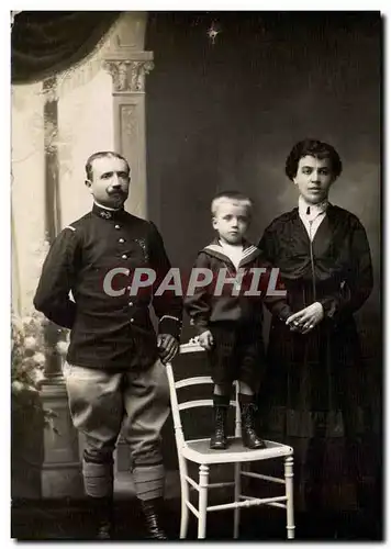 CARTE PHOTO Fantaisie - Couple - proud family - militaria - uniforme - Ansichtskarte AK